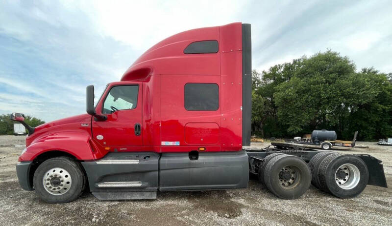 2022 International LT625