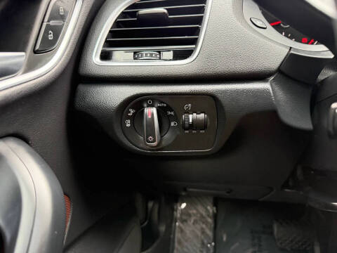 2016 Audi Q3 2.0T quattro Premium Plus