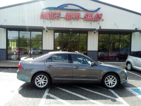 2011 Ford Fusion for sale at DOUG'S AUTO SALES INC in Pleasant View TN