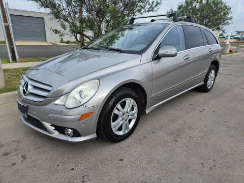 2008 Mercedes-Benz R-Class for sale at Gregory Motors in Lubbock TX