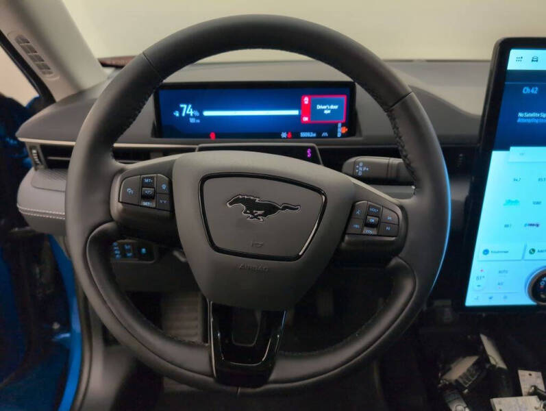 2025 Ford Mustang Mach-E Select