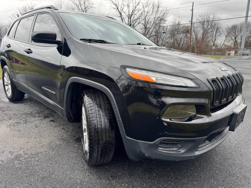 2017 Jeep Cherokee Sport