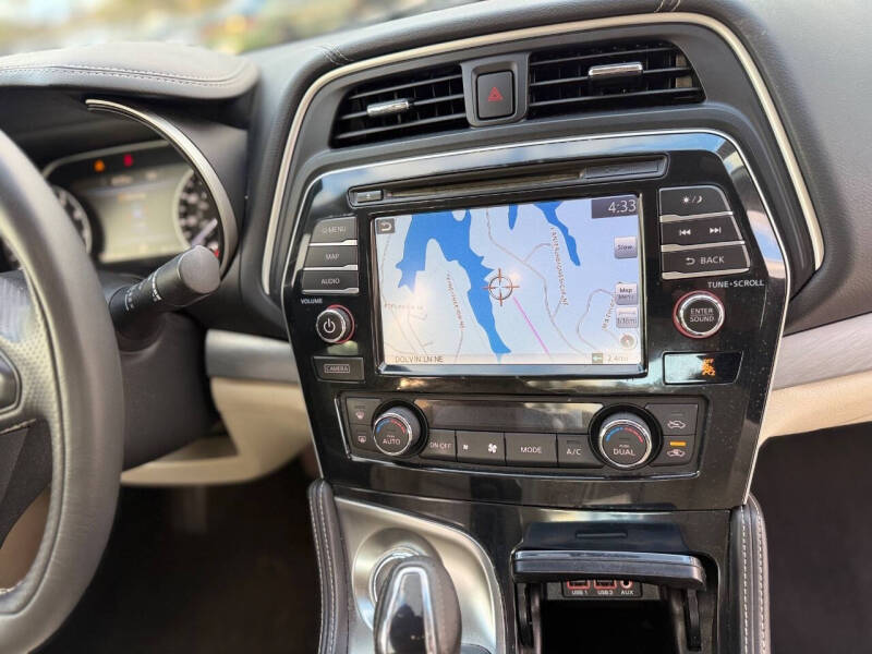 2017 Nissan Maxima 3.5 SV