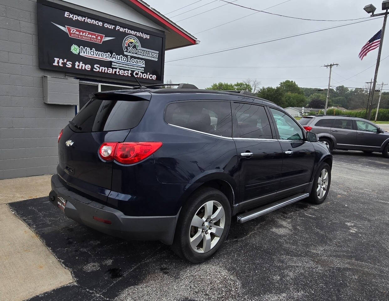 2011 Chevrolet Traverse for sale at Bastian s Auto Outlet in Coal Valley, IL