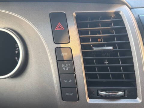 2010 Toyota Sequoia Platinum