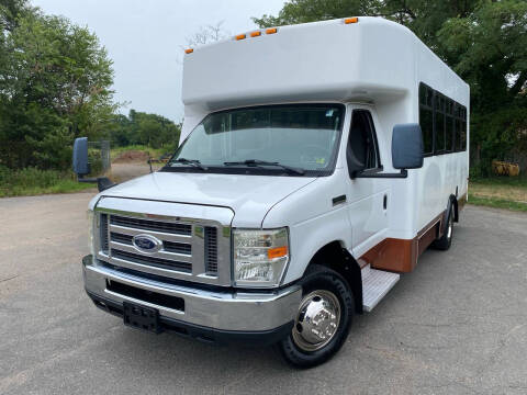 2011 Ford E-Series for sale at JMAC IMPORT AND EXPORT STORAGE WAREHOUSE in Bloomfield NJ