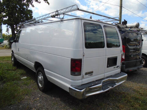2013 Ford E-Series E-350 SD