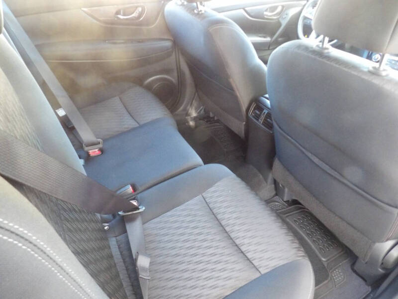 2017 Nissan Rogue SV