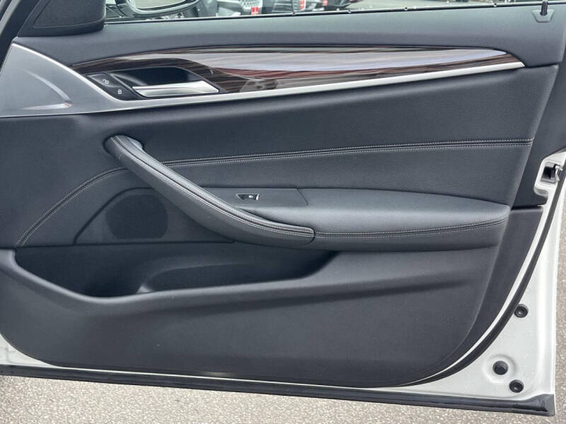 2019 BMW 5 Series 530i xDrive