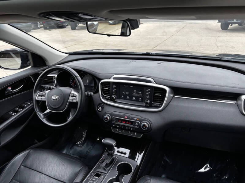 2020 Kia Sorento EX V6