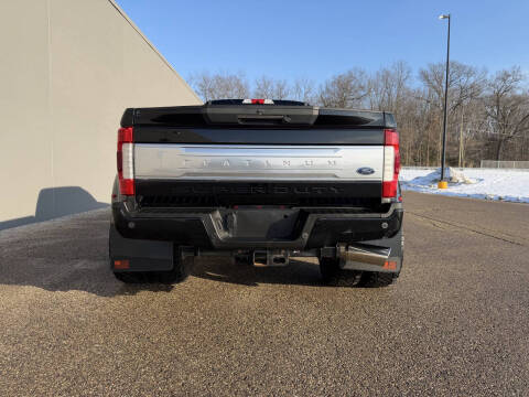 2017 Ford F-350 Super Duty Platinum