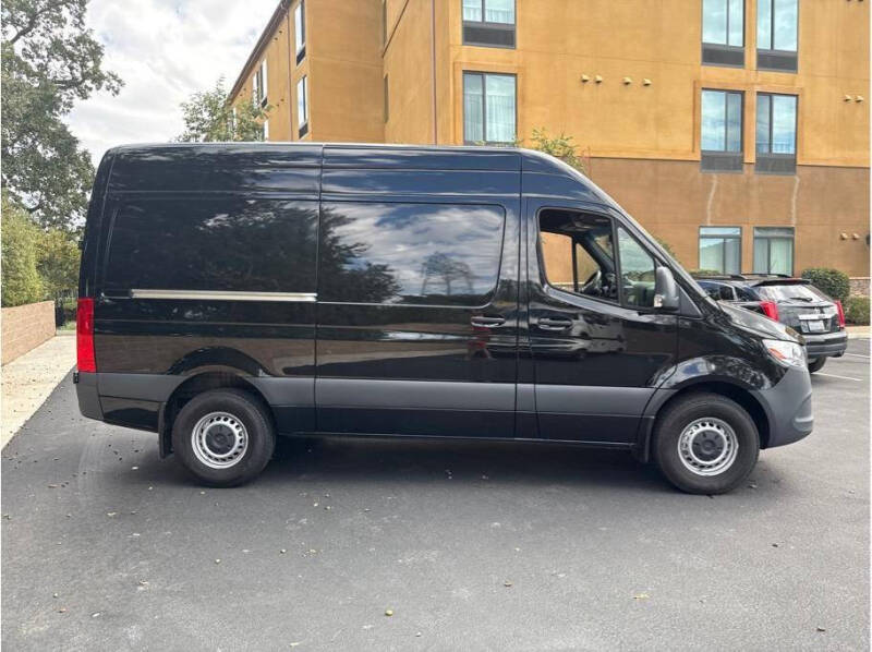 2023 Mercedes-Benz Sprinter 2500