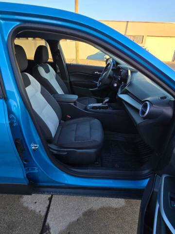 2025 Chevrolet Trax LS