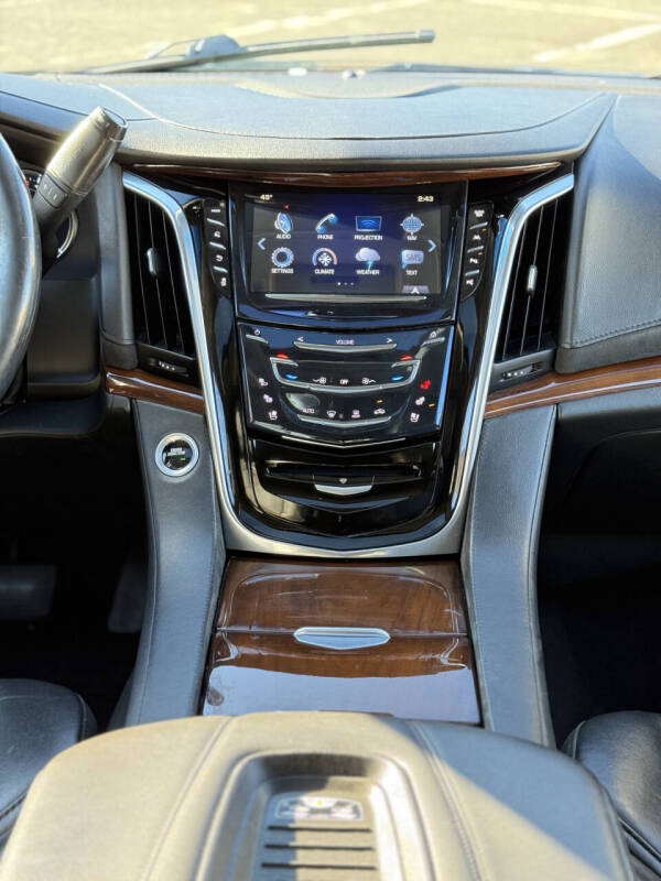 2019 Cadillac Escalade ESV Luxury