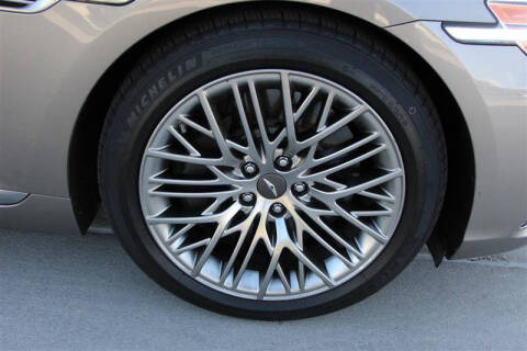 2021 Genesis G90