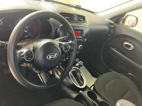 2015 Kia Soul +