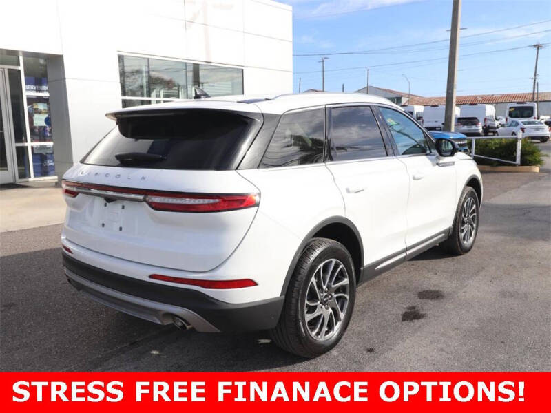2022 Lincoln Corsair Standard