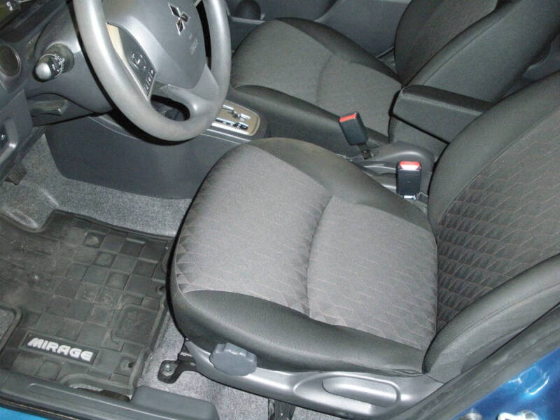 2024 Mitsubishi Mirage LE