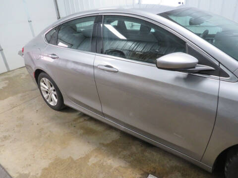 2016 Chrysler 200 LX