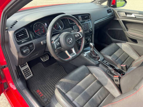 2016 Volkswagen Golf GTI S