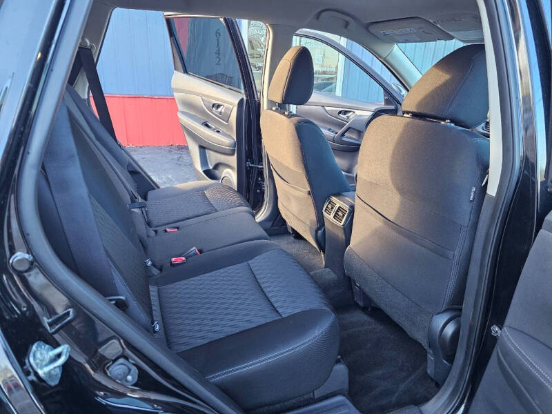 2018 Nissan Rogue SV