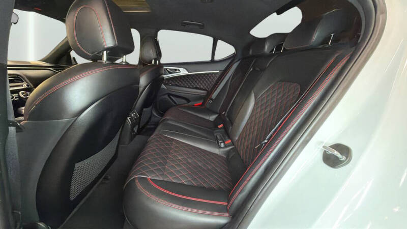 2020 Genesis G70