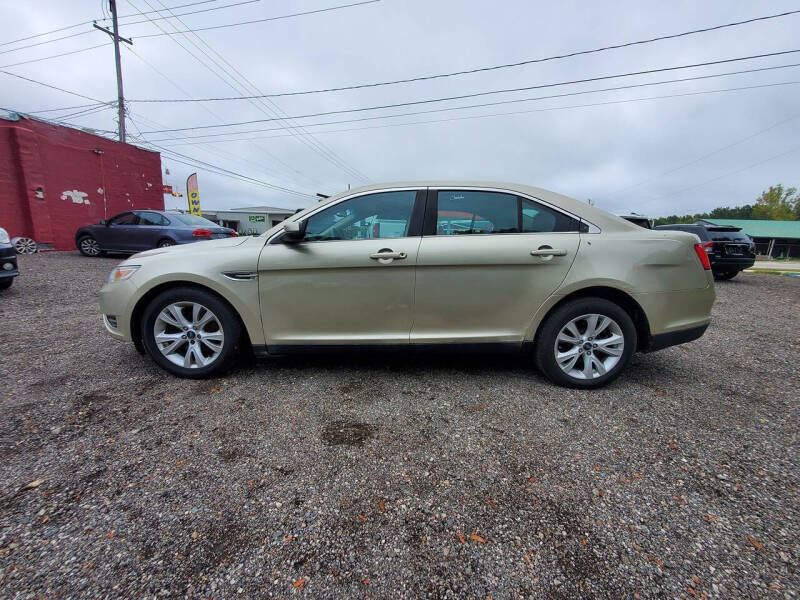 2011 Ford Taurus SEL