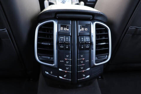 2015 Porsche Cayenne Turbo