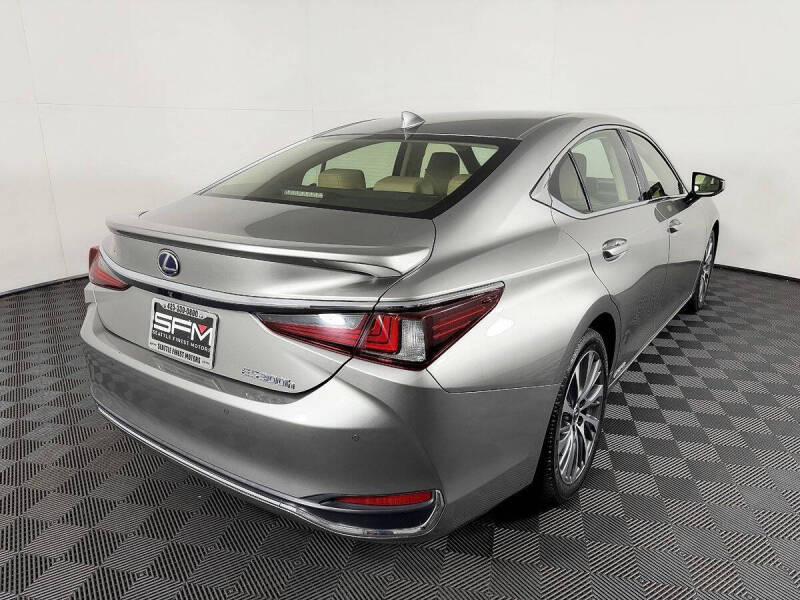 2019 Lexus ES 300h