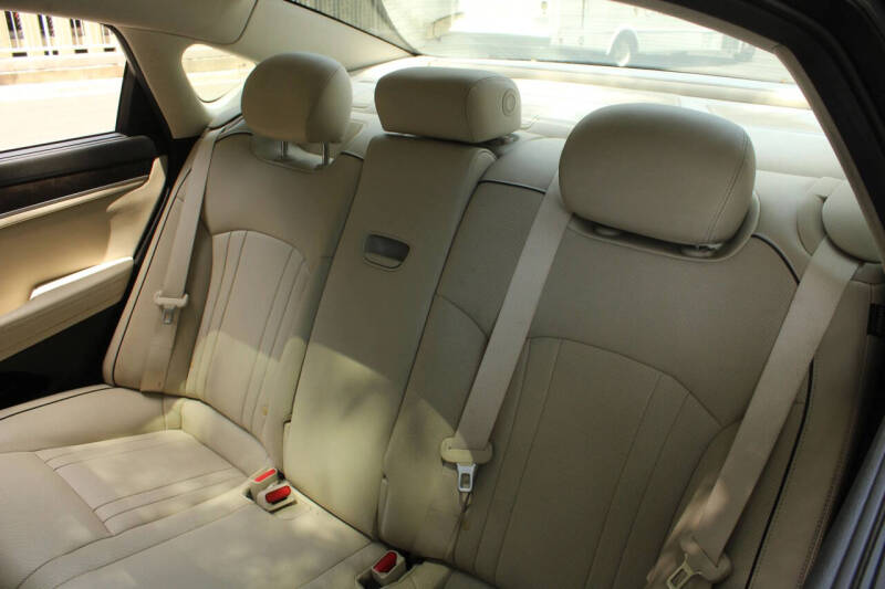 2016 Hyundai Genesis