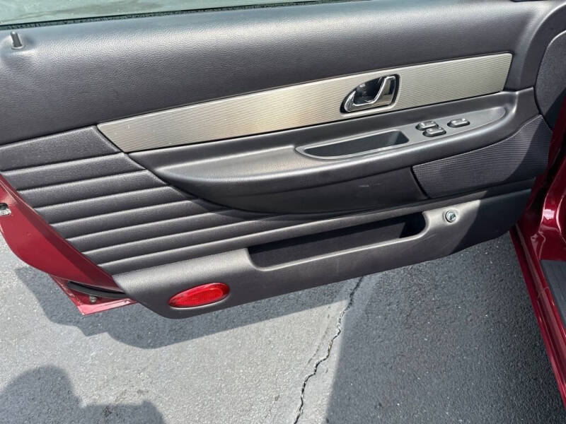 2004 Ford Thunderbird Deluxe