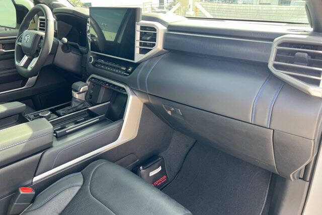 2025 Toyota Tundra Platinum HV