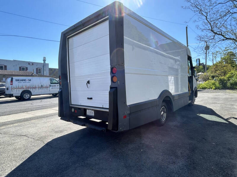 2017 Isuzu NPR