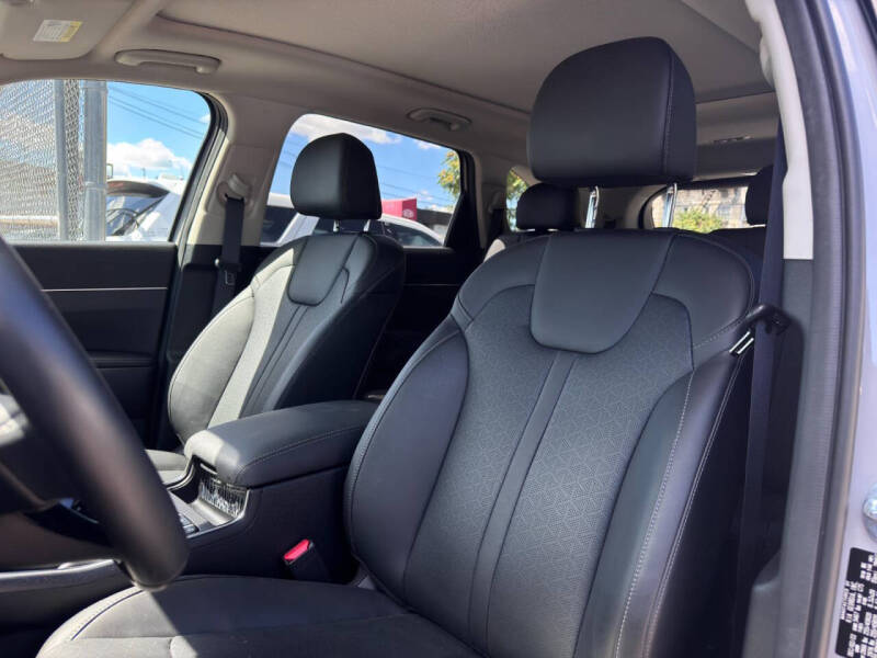 2023 Kia Sorento X-Line EX