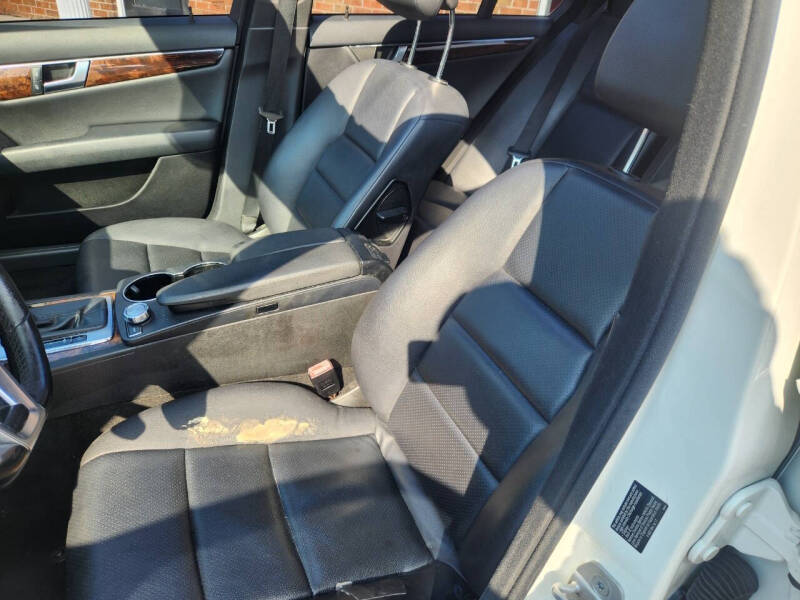 2012 Mercedes-Benz C-Class C 300 Luxury 4MATIC