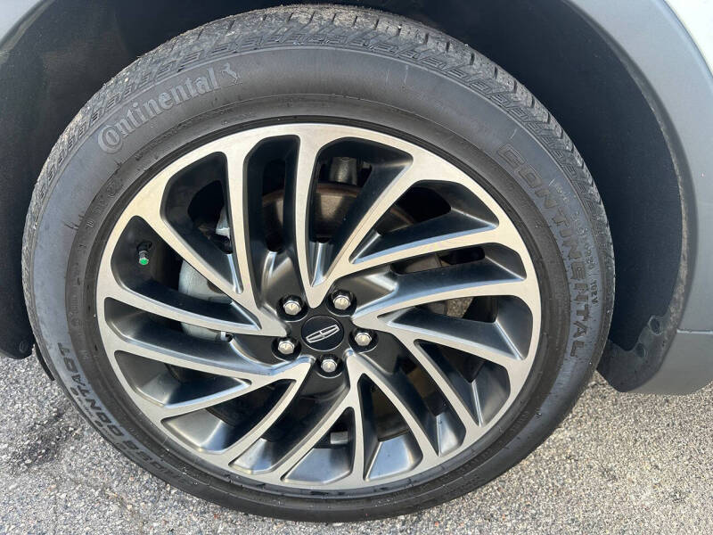 2020 Lincoln Nautilus Reserve