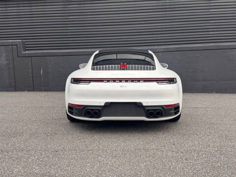 2021 Porsche 911 Carrera