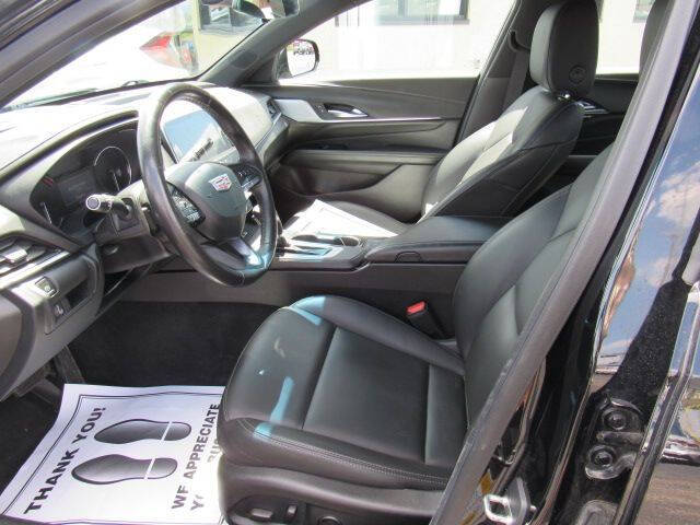 2022 Cadillac CT4 Luxury