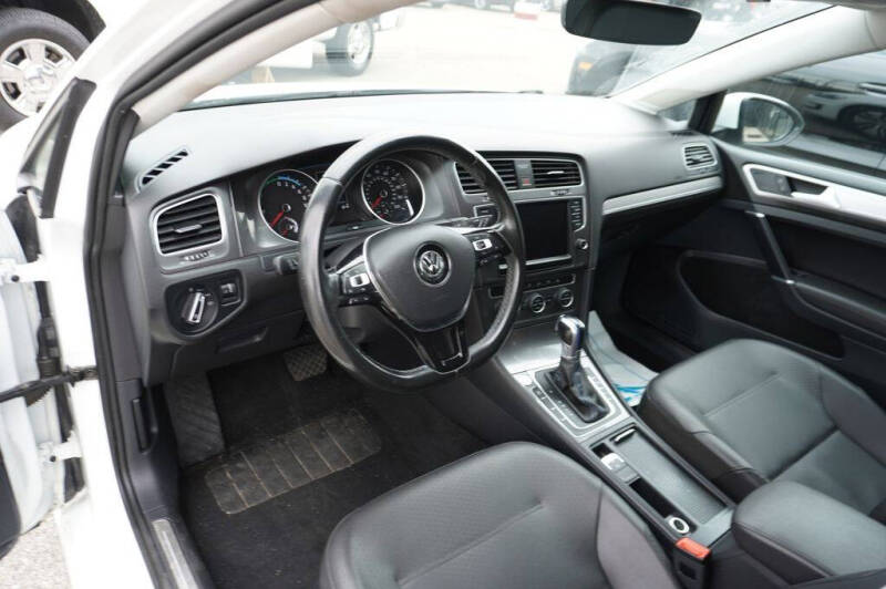 2016 Volkswagen e-Golf SEL Premium