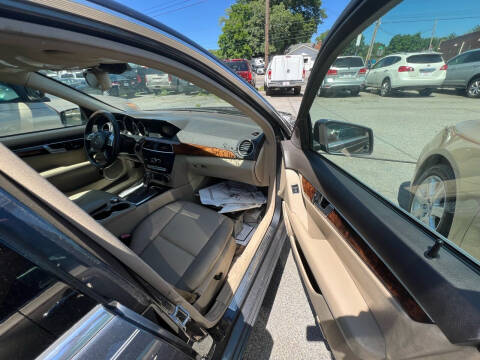 2013 Mercedes-Benz C-Class C 300 Luxury 4MATIC