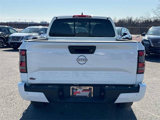 2025 Nissan Frontier SV