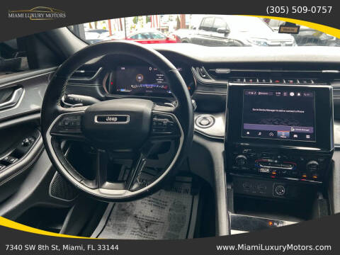 2022 Jeep Grand Cherokee Altitude