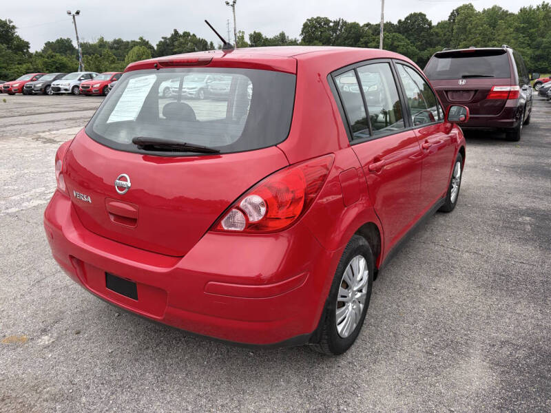 2009 Nissan Versa 1.8 S
