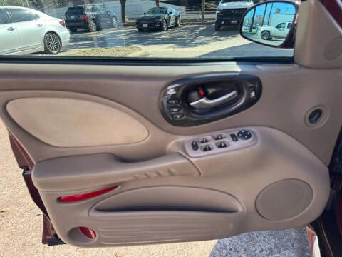 2005 Pontiac Bonneville GXP