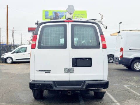 2013 Chevrolet Express 2500