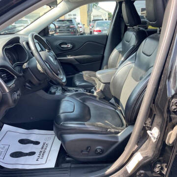 2019 Jeep Cherokee Latitude Plus