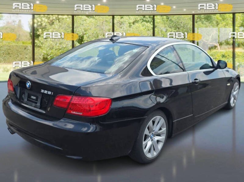 2012 BMW 3 Series 328i