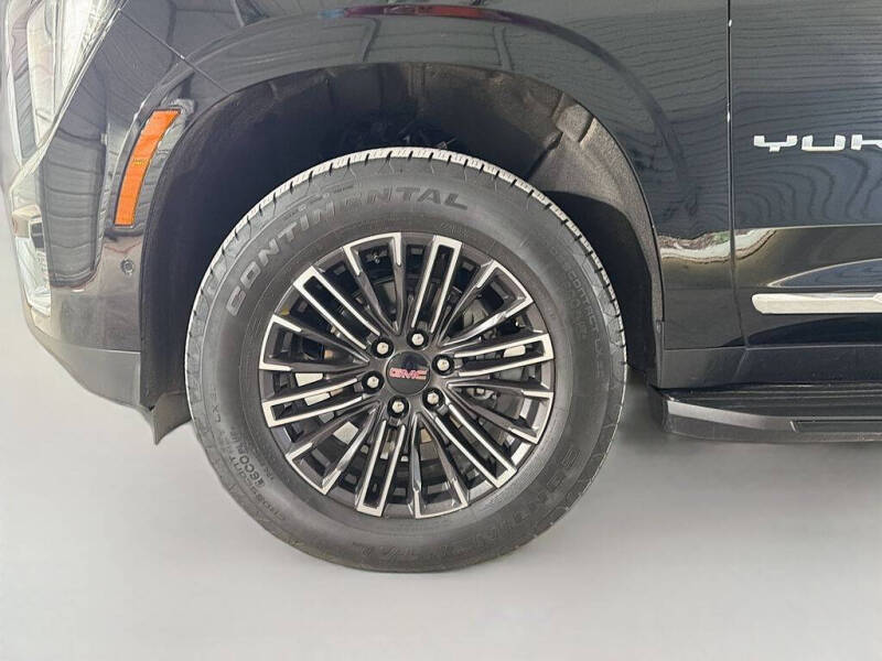 2025 GMC Yukon Elevation