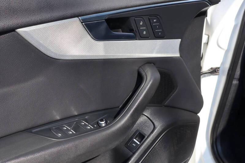 2017 Audi A4 2.0T quattro Premium Plus