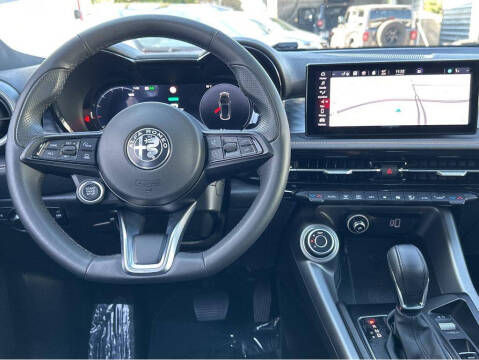 2024 Alfa Romeo Tonale Hybrid Ti